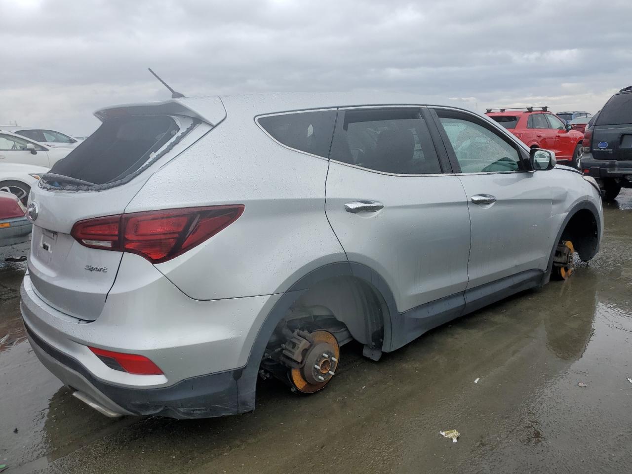 2018 Hyundai Santa Fe - Image 3