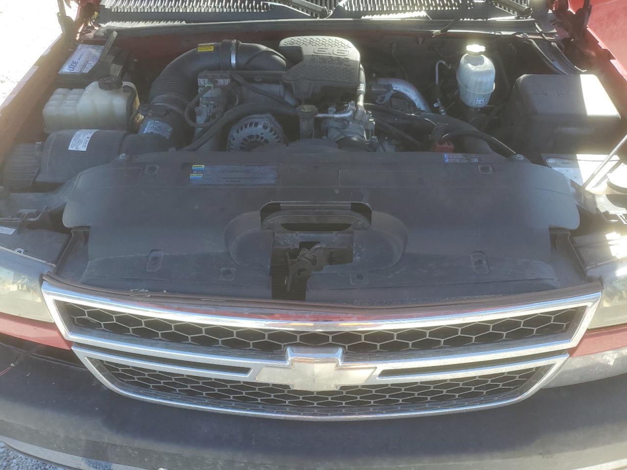 2006 Chevrolet Silverado - Image 13