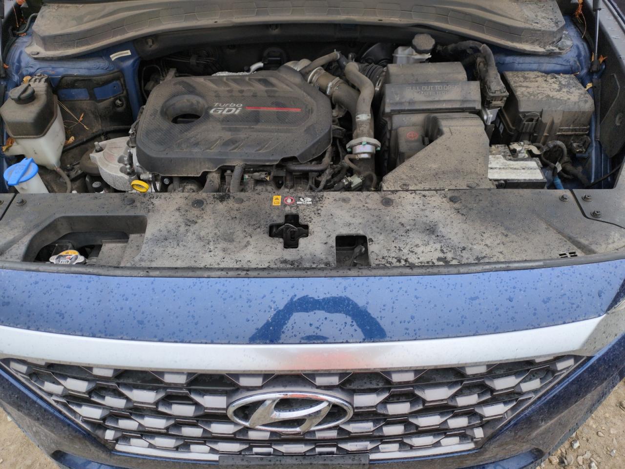 2019 Hyundai Santa Fe - Image 12