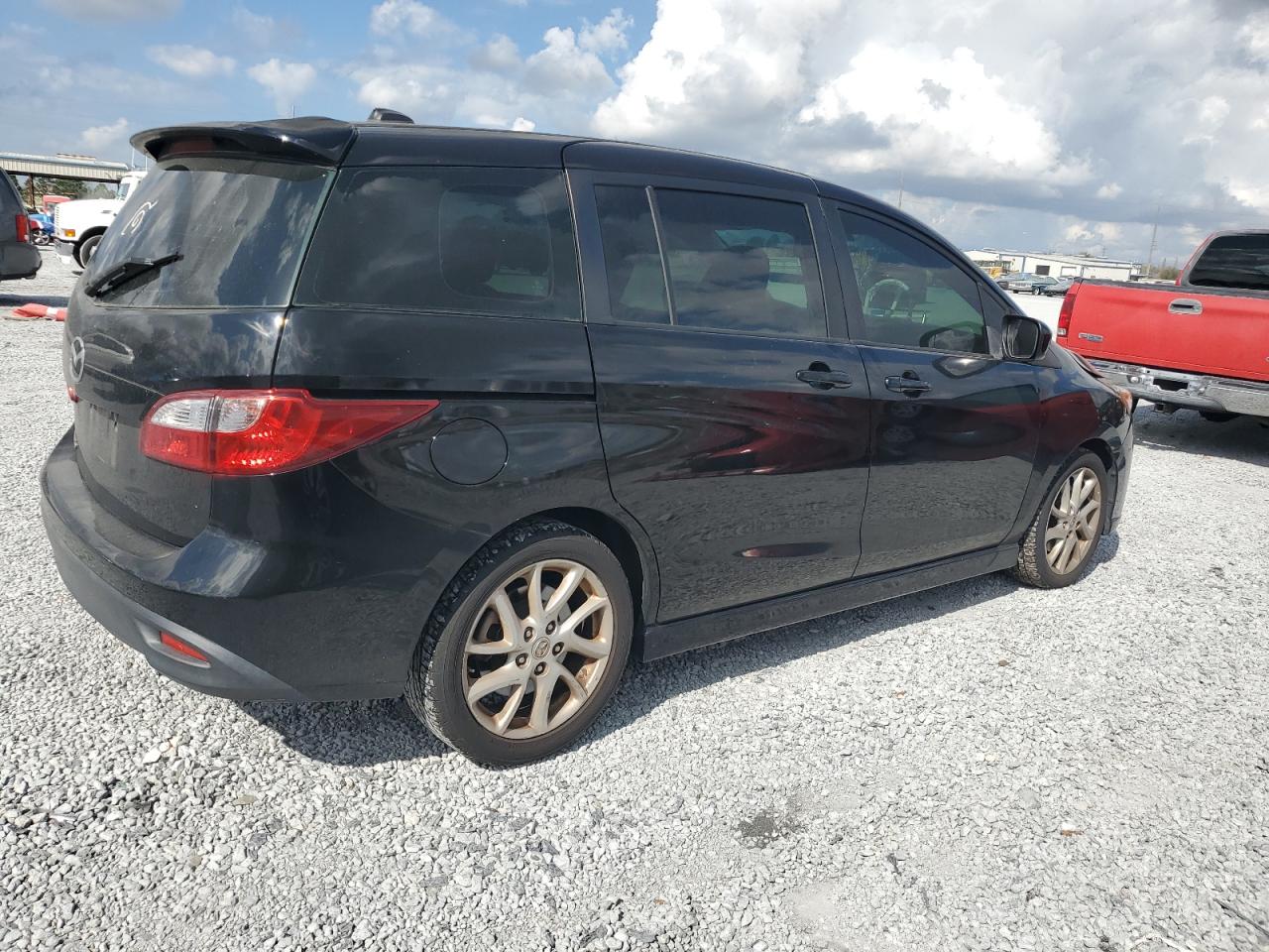 2012 Mazda 5 - Image 3