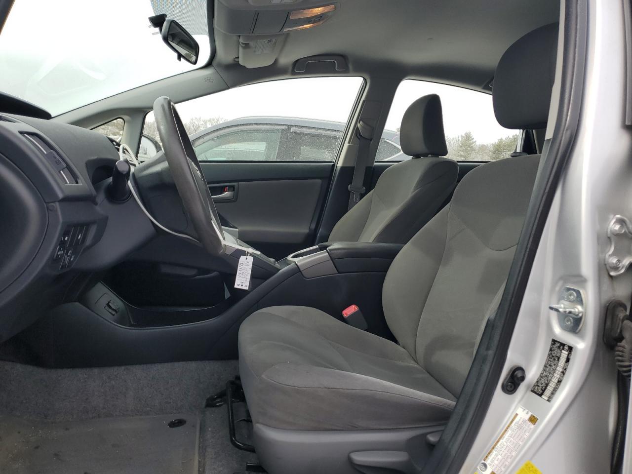 2013 Toyota Prius - Image 7