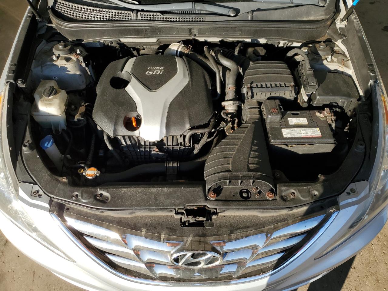 2011 Hyundai Sonata - Image 11