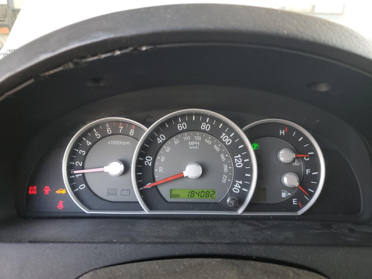 2008 Kia Sorento - Image 9