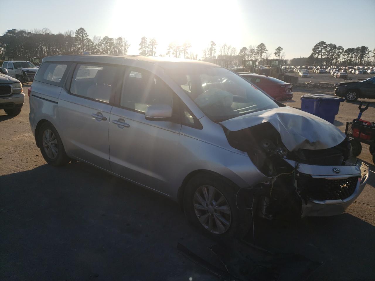 2015 Kia Sedona - Image 4