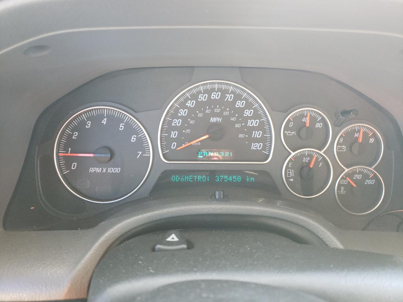 2004 GMC Envoy - Image 9