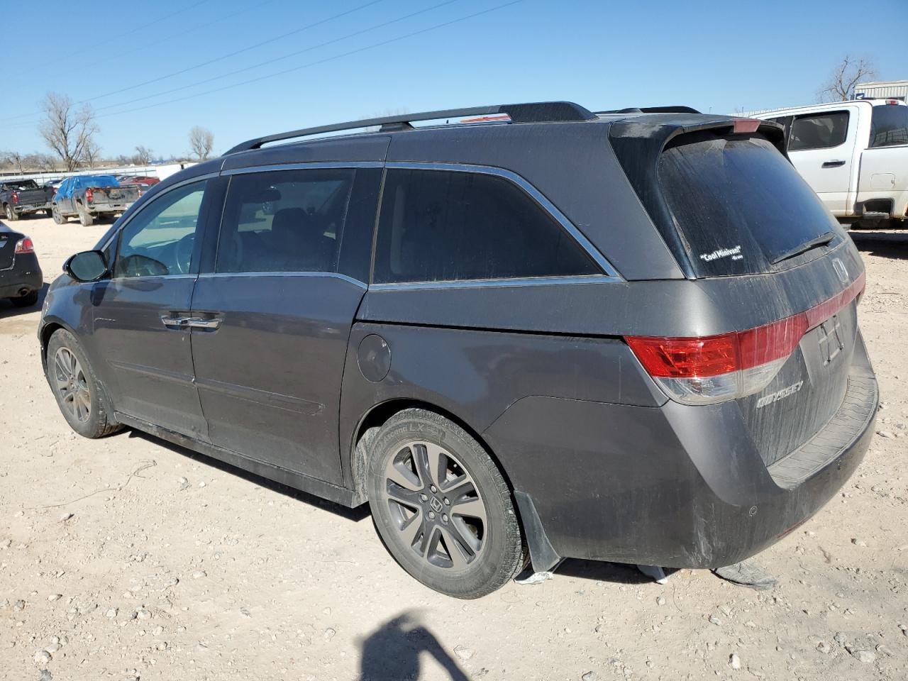 2015 Honda Odyssey - Image 2