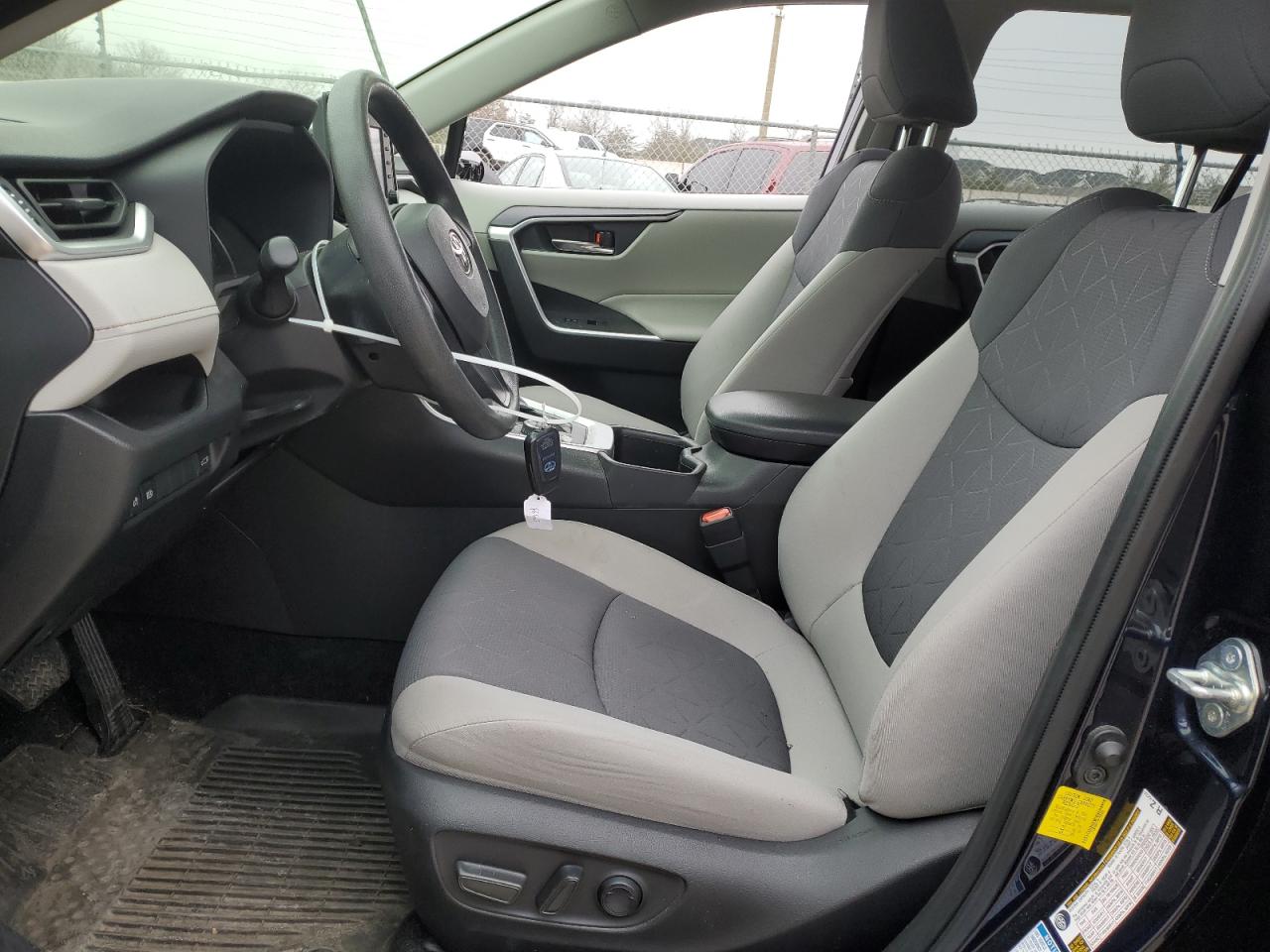 2022 Toyota RAV 4 - Image 7