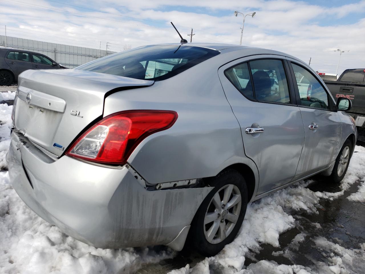 2012 Nissan Versa - Image 3