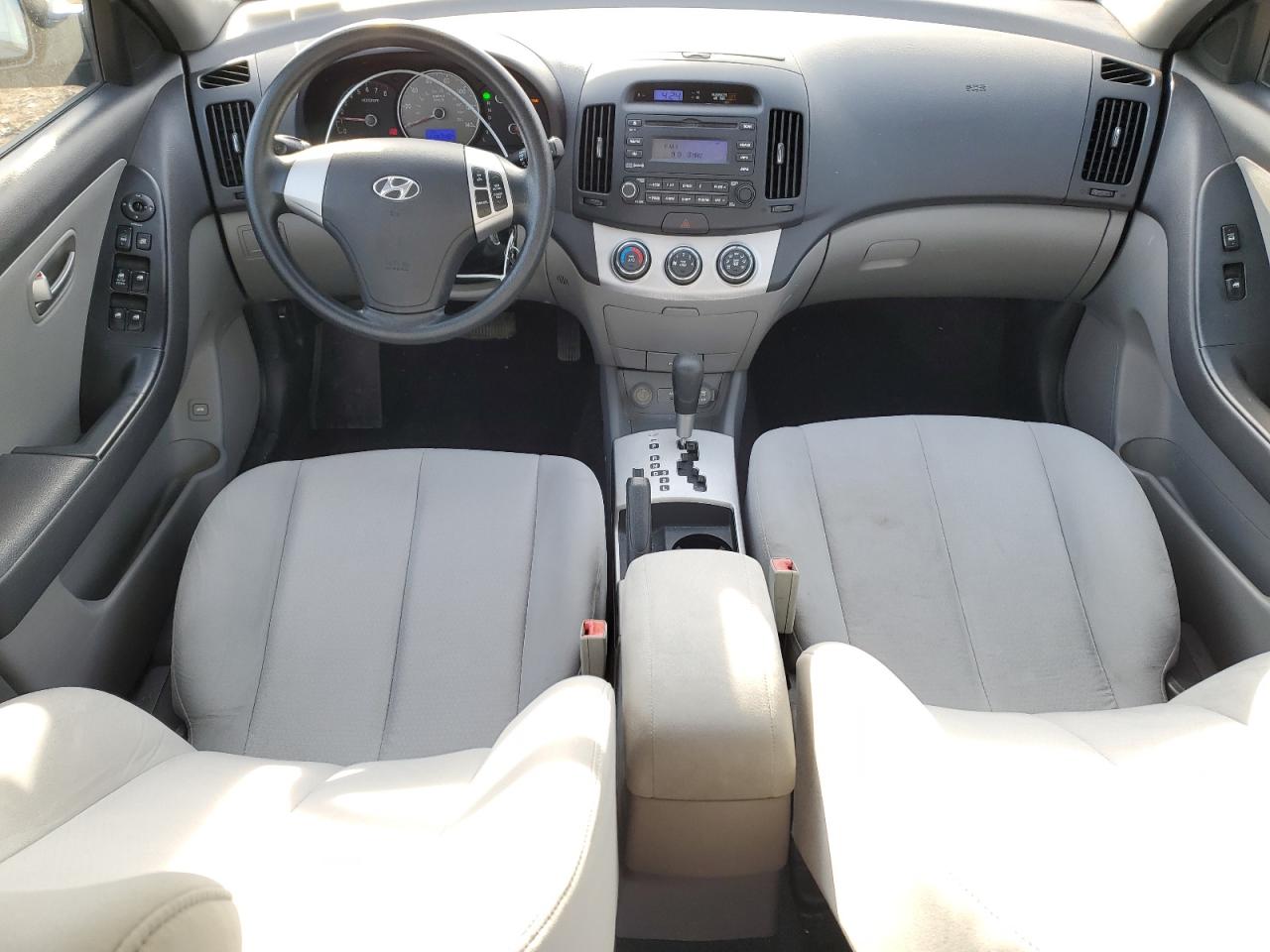 2008 Hyundai Elantra - Image 8