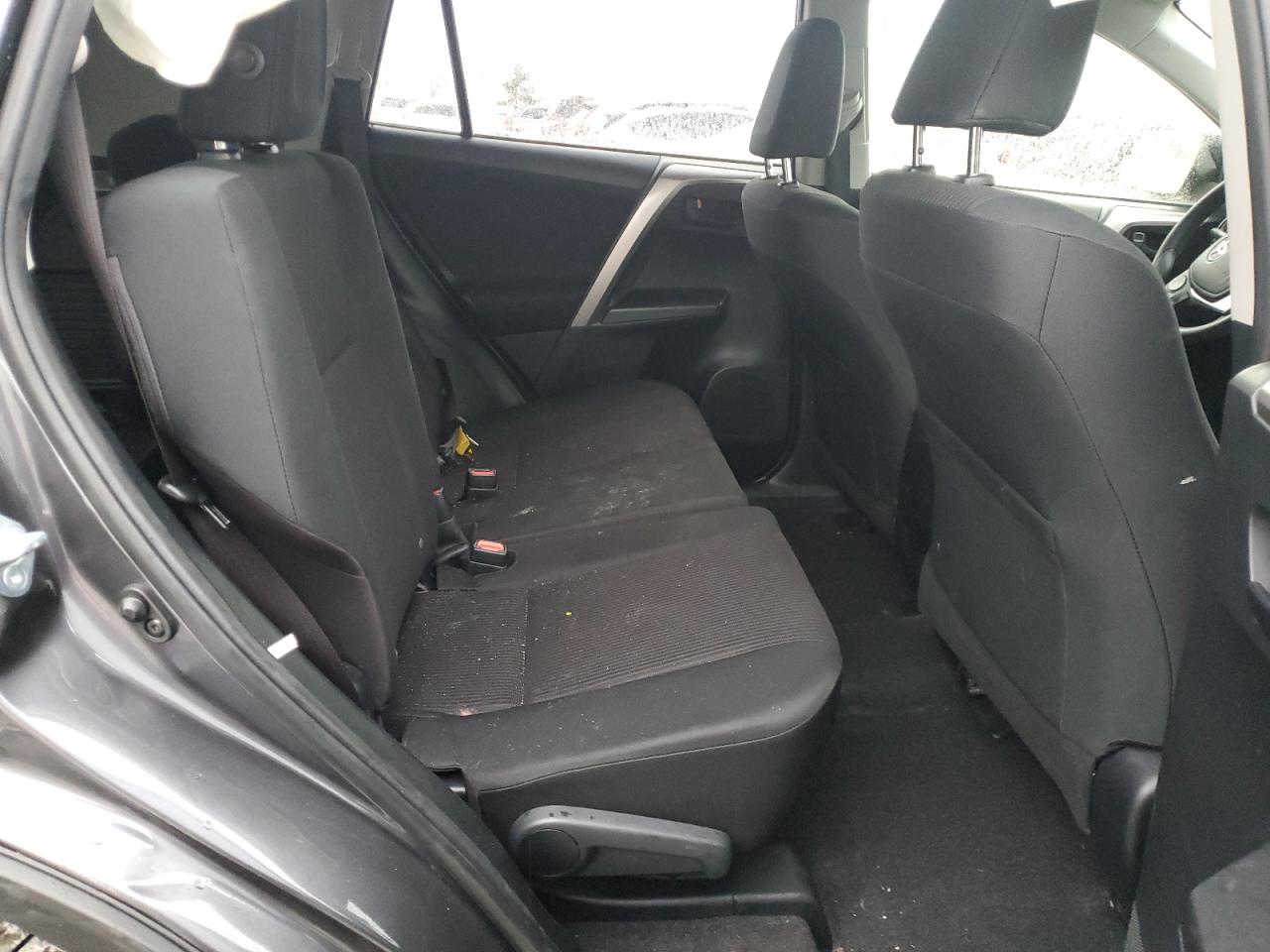 2018 Toyota RAV 4 - Image 12