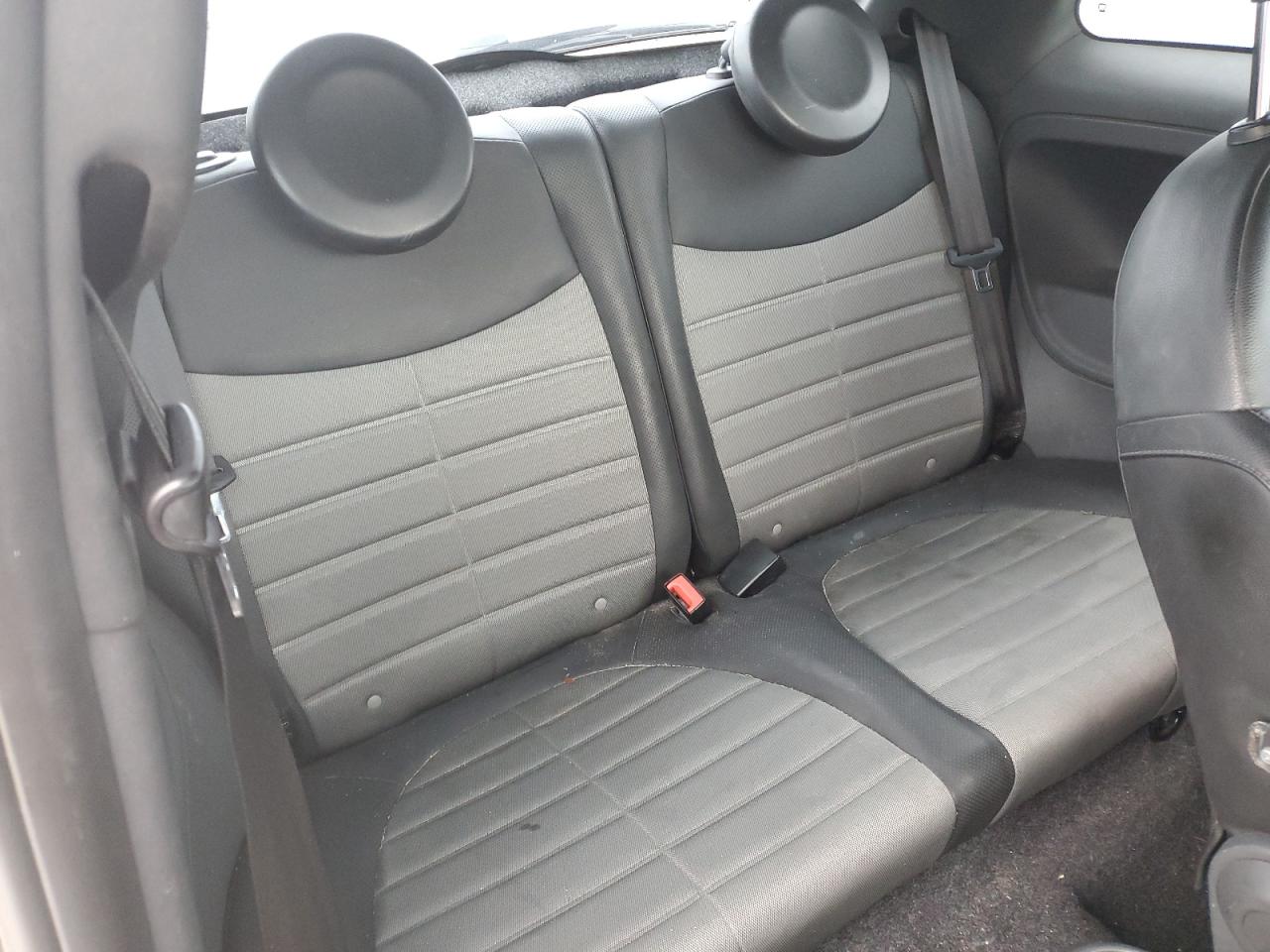 2012 Fiat 500 - Image 10