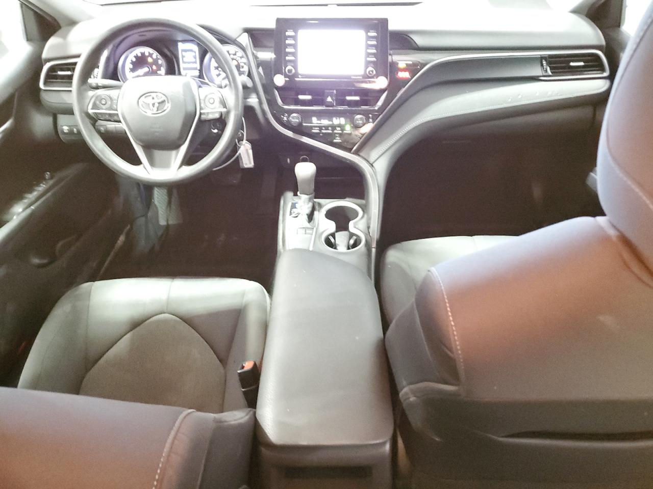 2022 Toyota Camry - Image 8