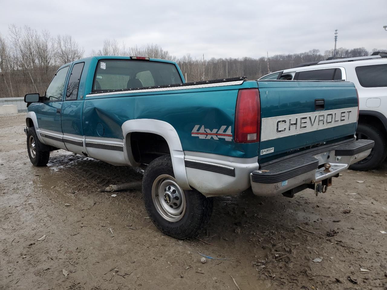 1995 Chevrolet GMT-400 - Image 2