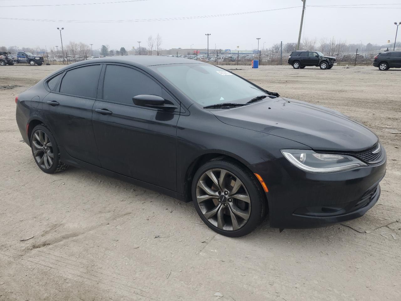 2016 Chrysler 200 - Image 4