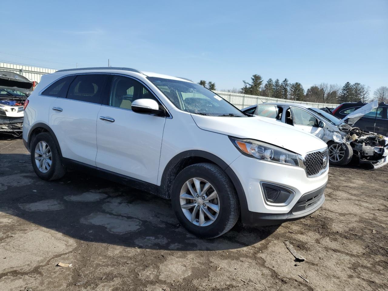 2016 Kia Sorento - Image 4