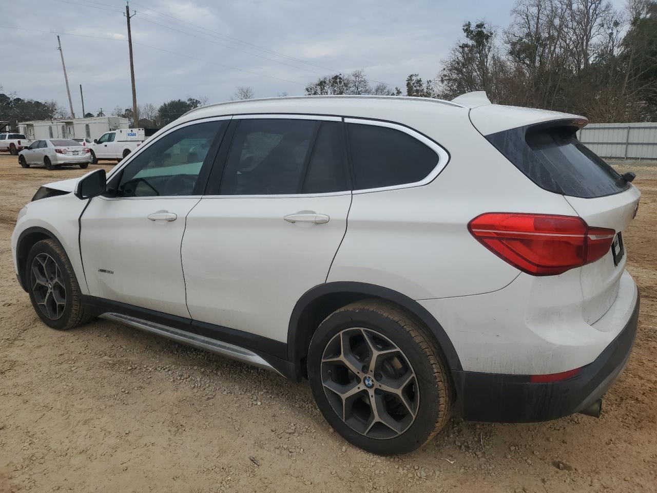 2016 BMW X1 - Image 2