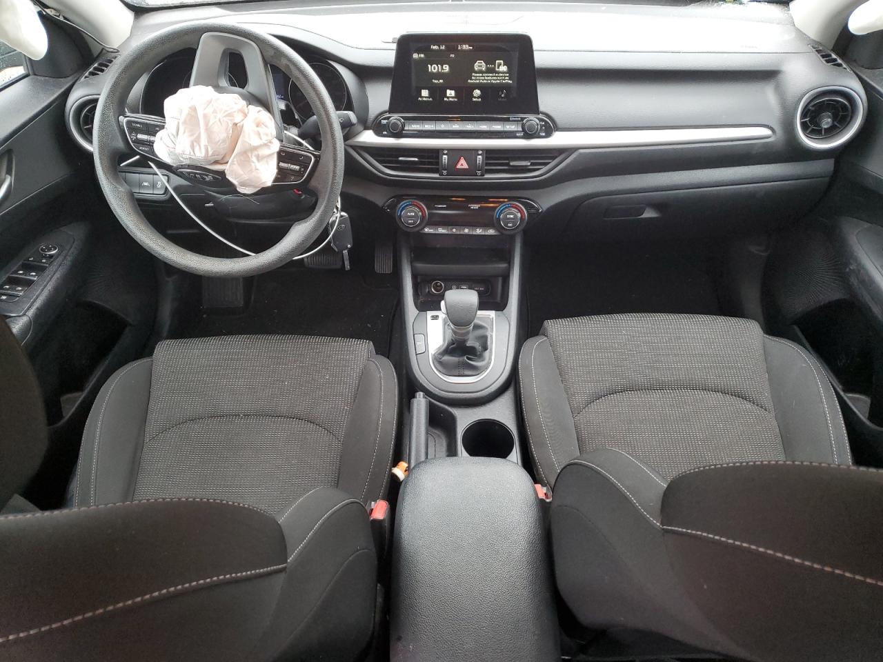 2019 Kia Forte - Image 8