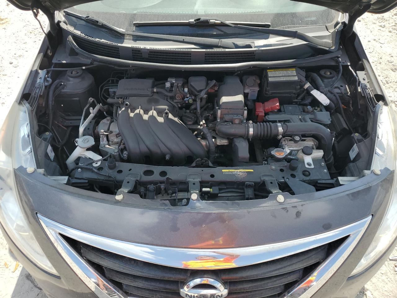 2015 Nissan Versa - Image 11