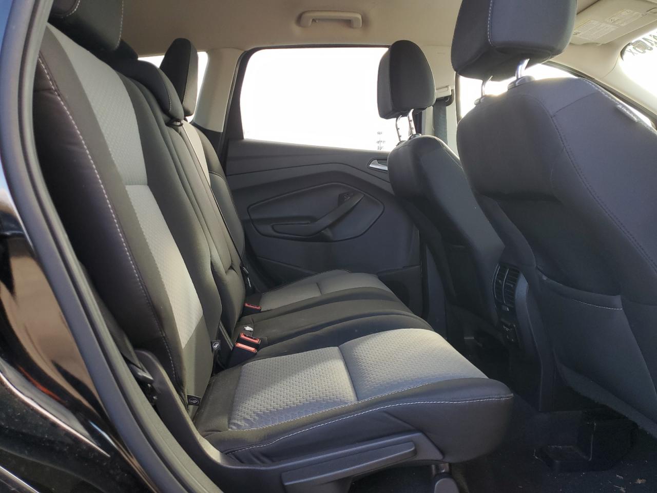 2017 Ford Escape - Image 10