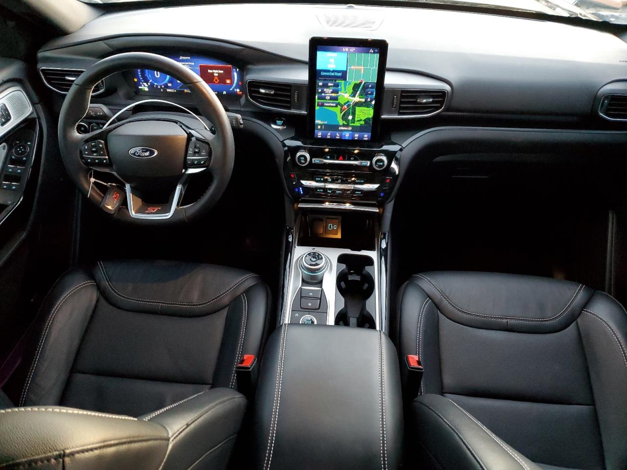 2023 Ford Explorer - Image 8