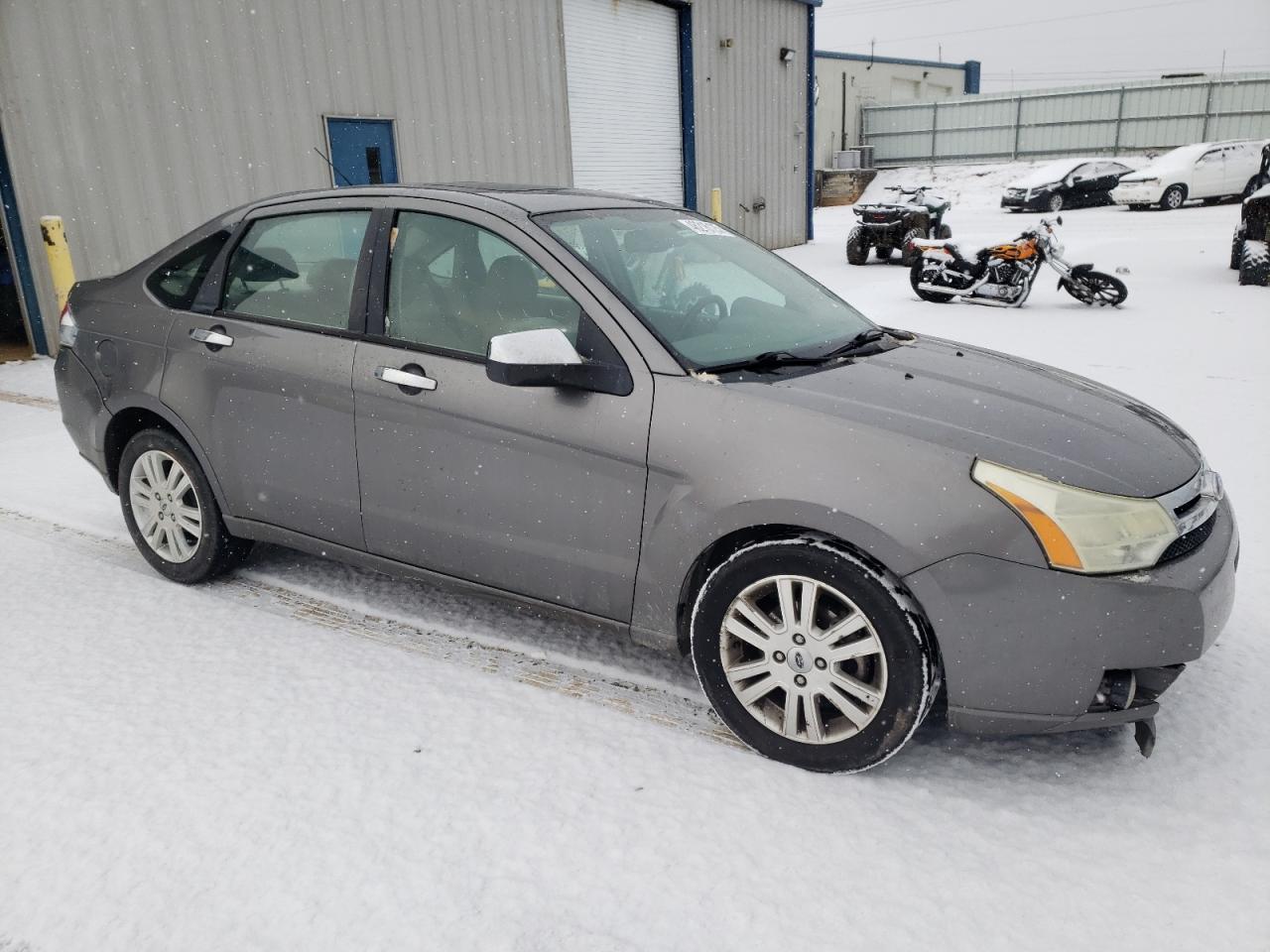 2010 Ford Focus - Image 4