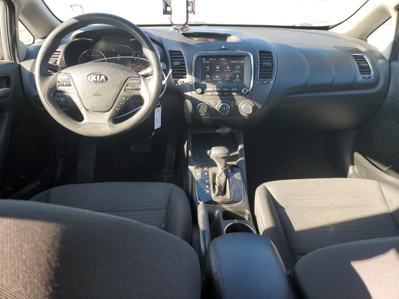 2018 Kia Forte - Image 8