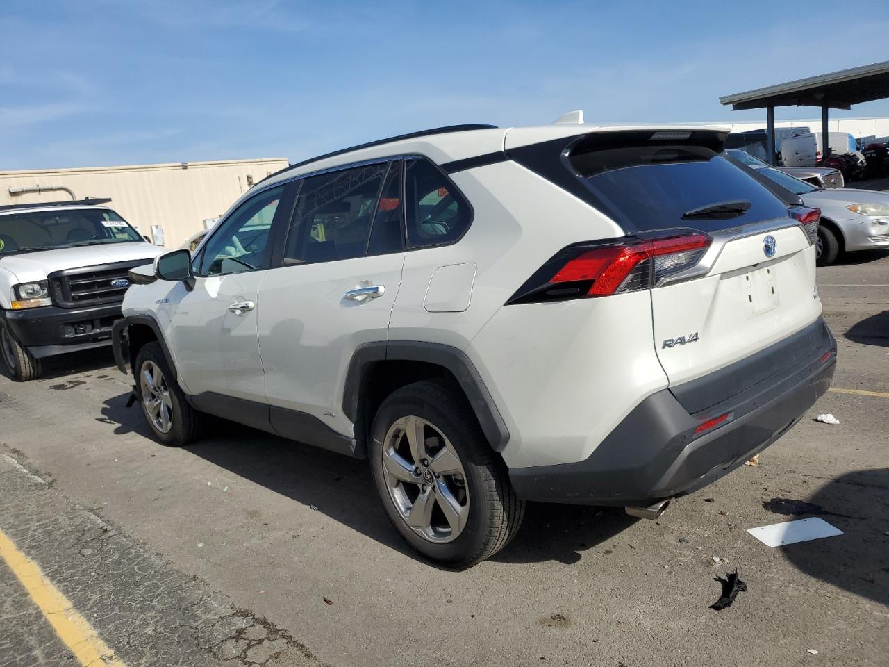 2021 Toyota RAV 4 - Image 2