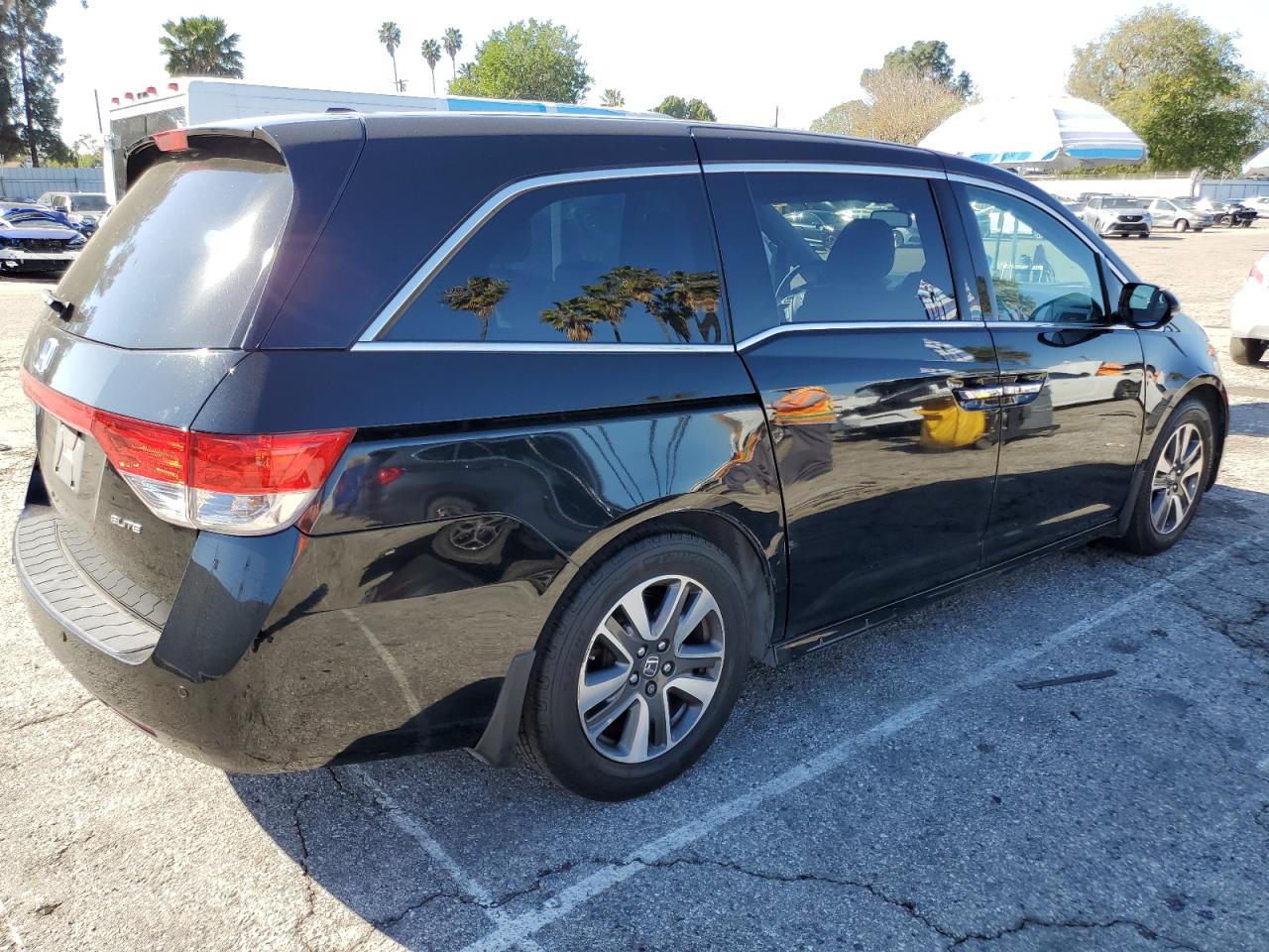 2015 Honda Odyssey - Image 3