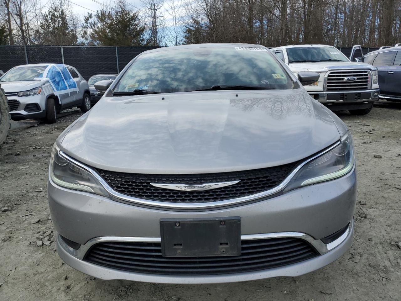 2015 Chrysler 200 - Image 5