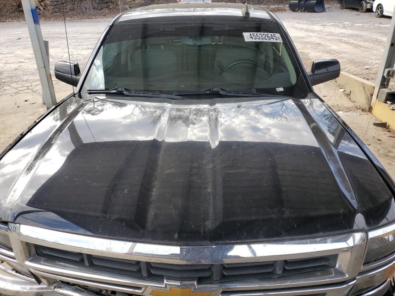 2015 Chevrolet Silverado - Image 11