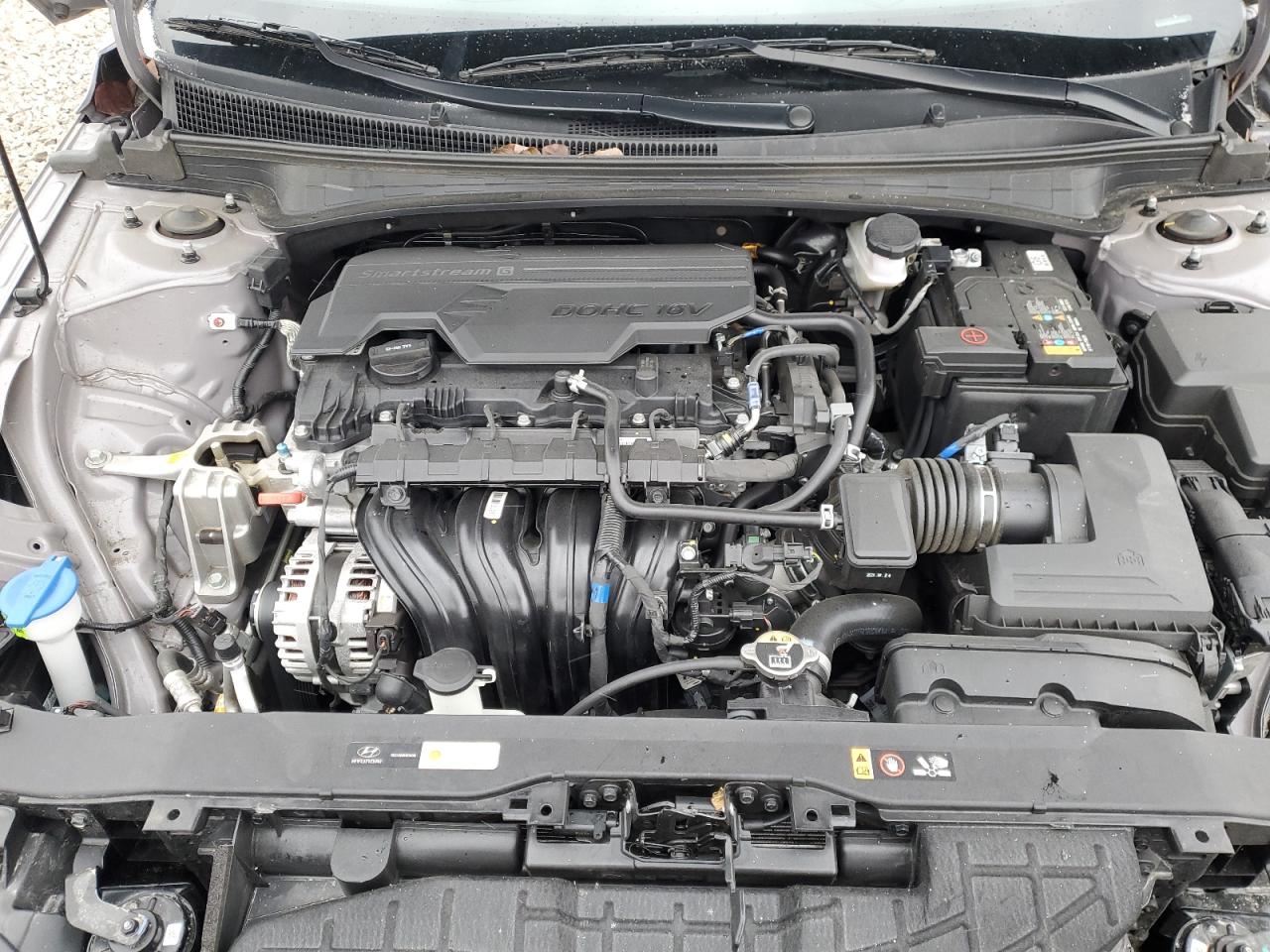 2024 Hyundai Elantra - Image 12