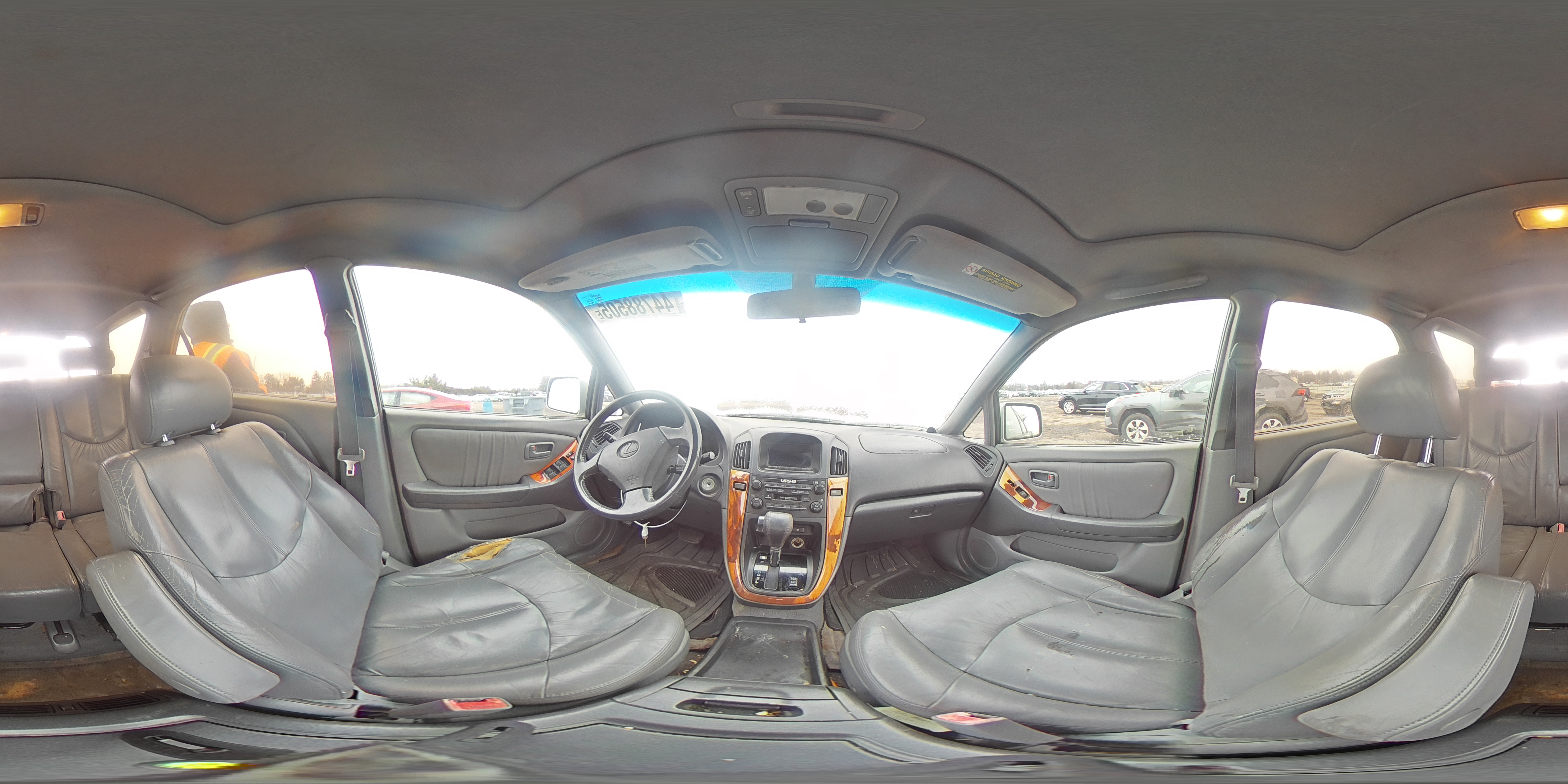 2000 Lexus RX - Image 14