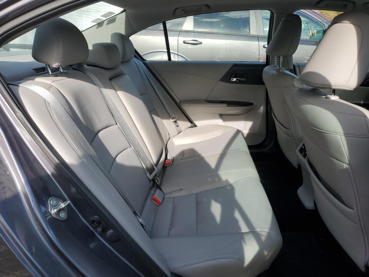 2015 Honda Accord - Image 10