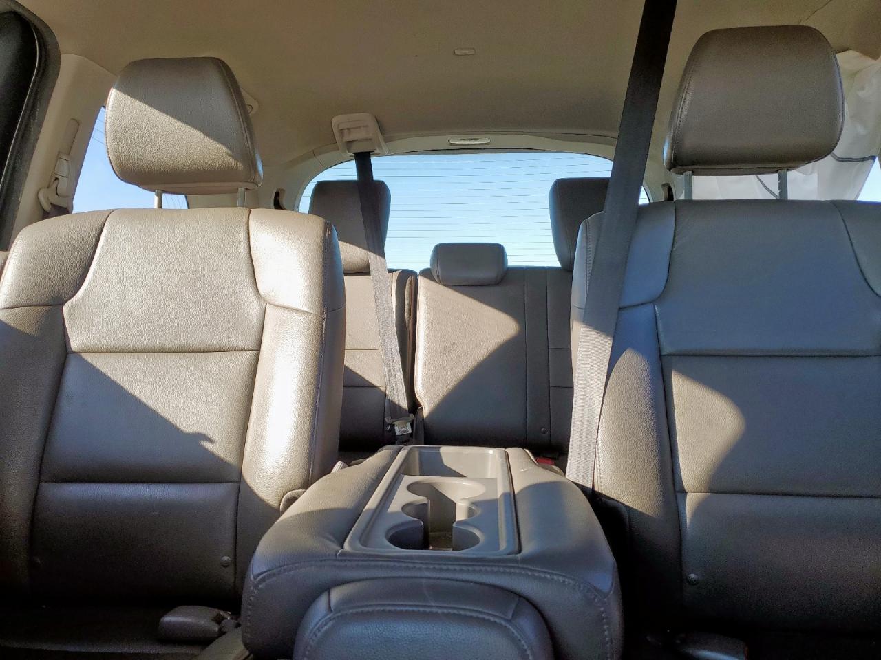 2015 Honda Odyssey - Image 10