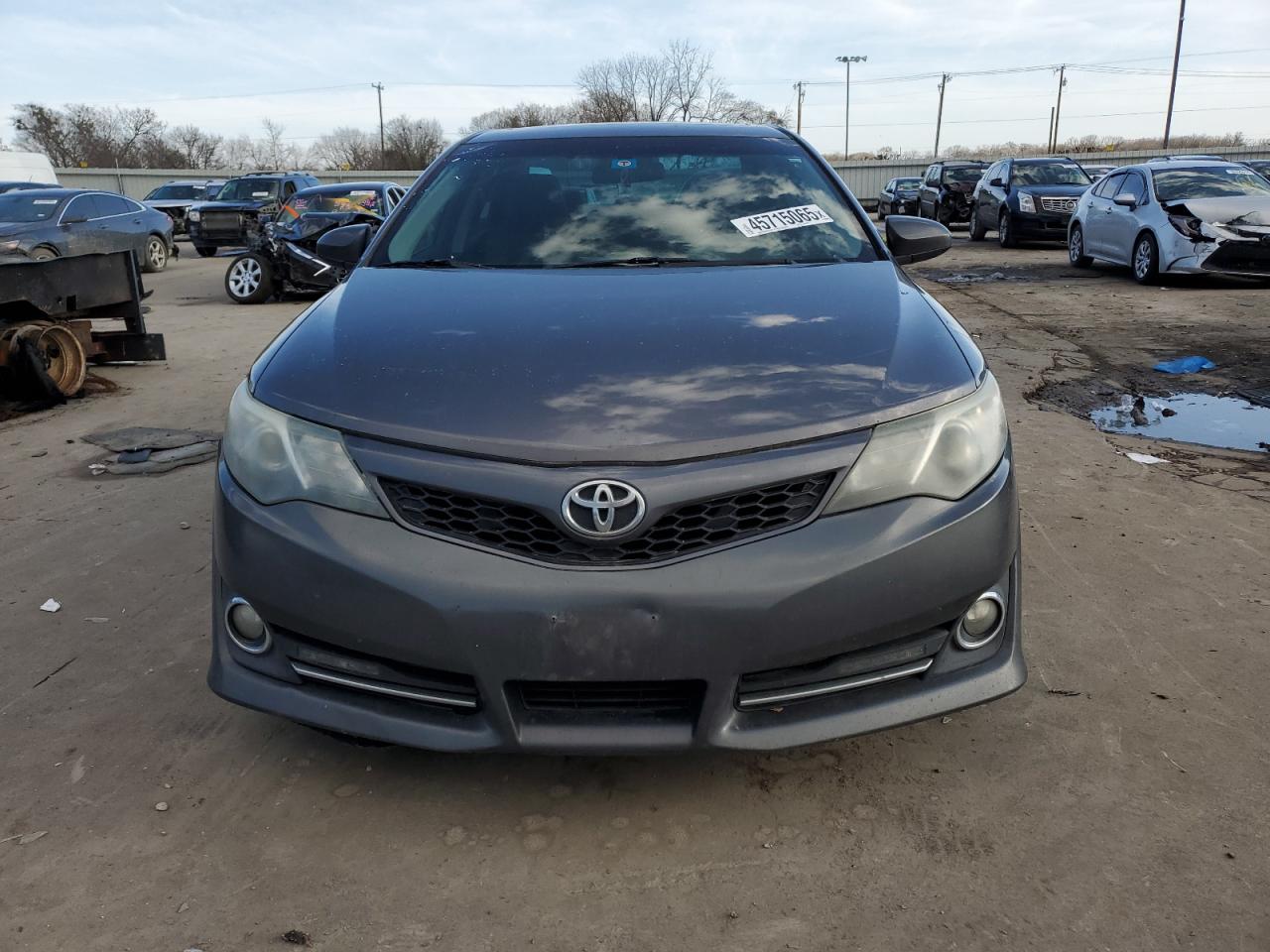 2014 Toyota Camry - Image 5