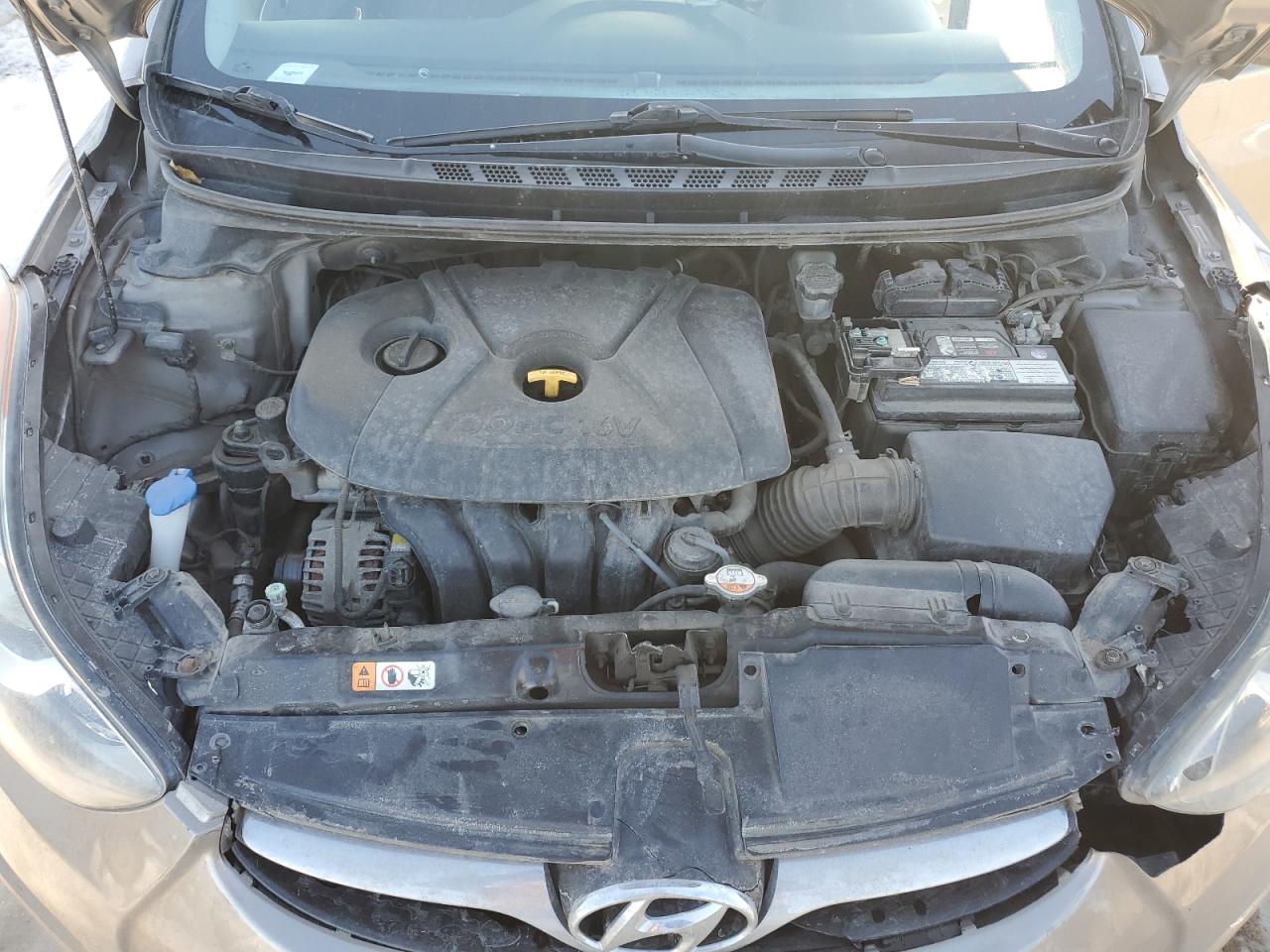2013 Hyundai Elantra - Image 11