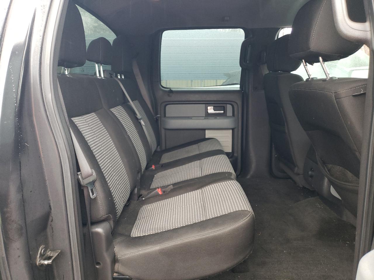 2014 Ford F-150 - Image 10