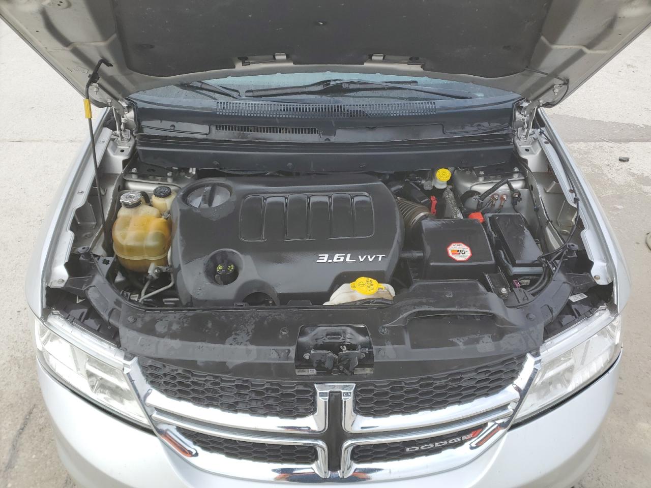 2011 Dodge Journey - Image 12