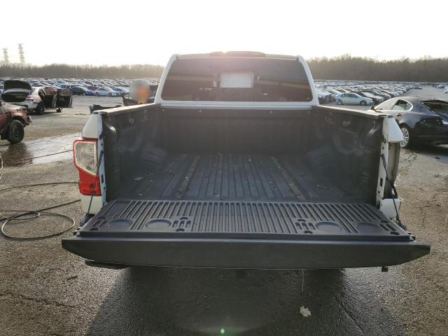  NISSAN TITAN 2017 Білий
