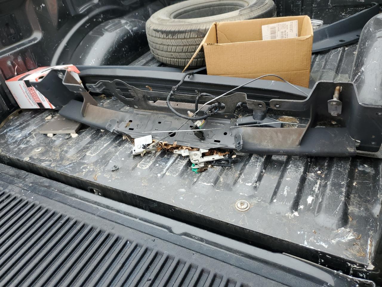 2017 Ford F-150 - Image 14