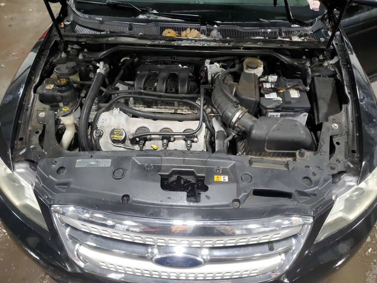 2011 Ford Taurus - Image 11