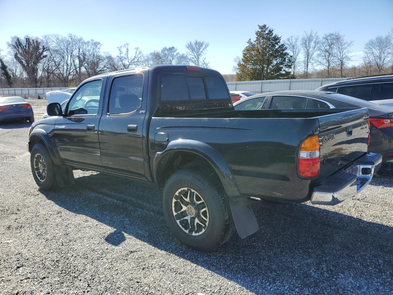 2004 Toyota Tacoma - Image 2