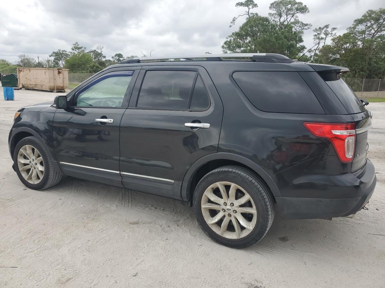2013 Ford Explorer - Image 2