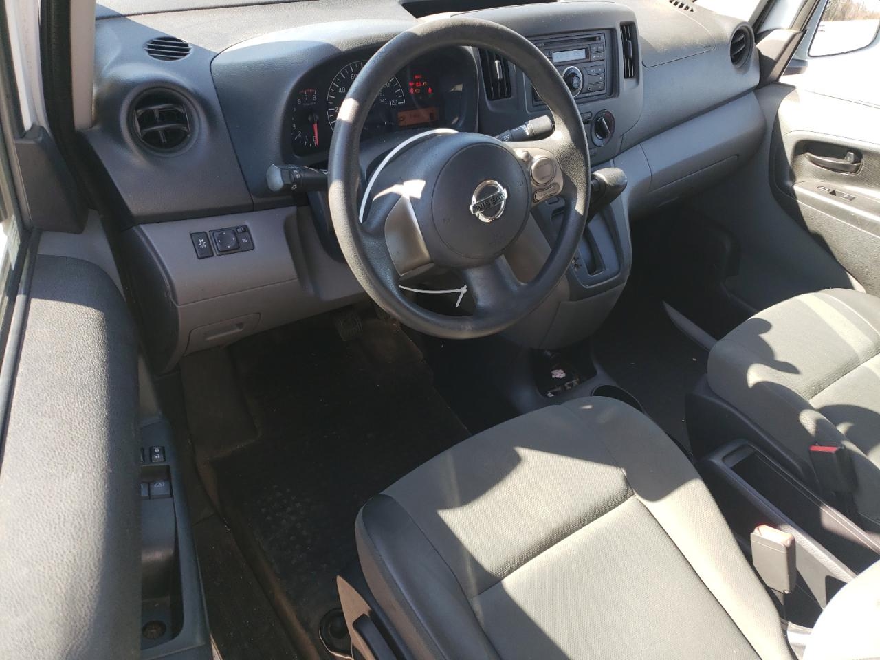 2015 Nissan NV - Image 8