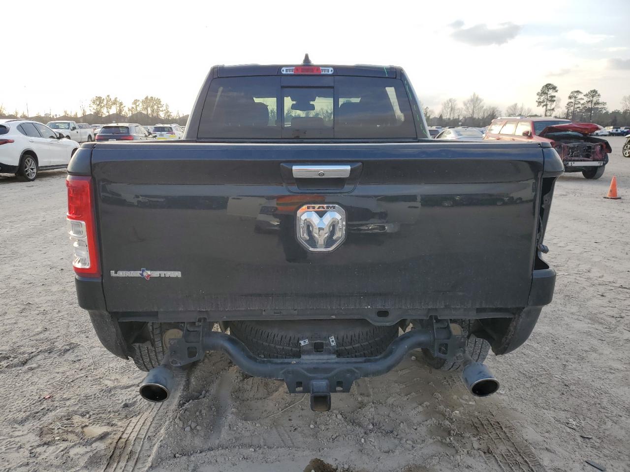 2019 RAM 1500 - Image 6