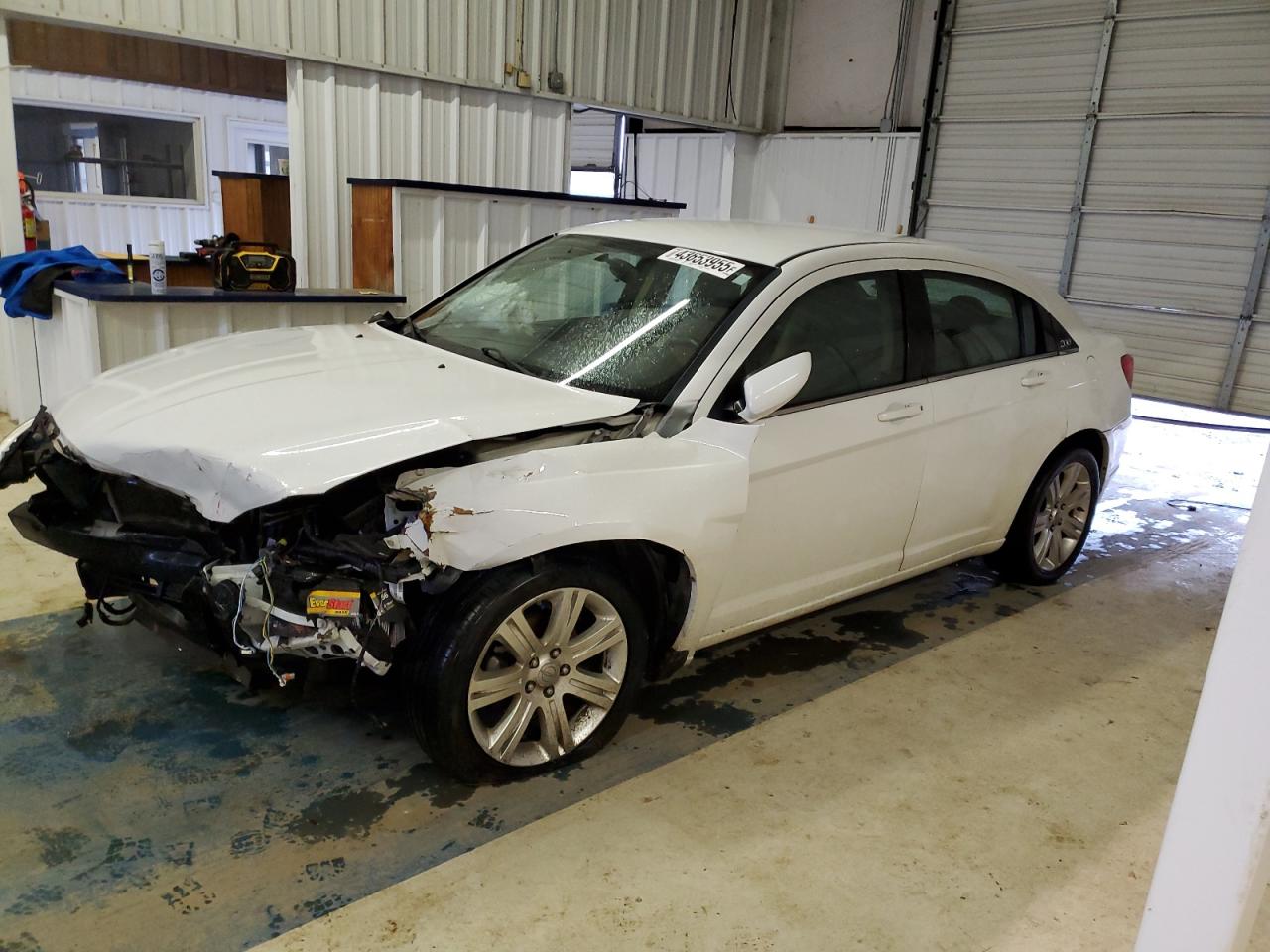 2013 Chrysler 200 - Image 1