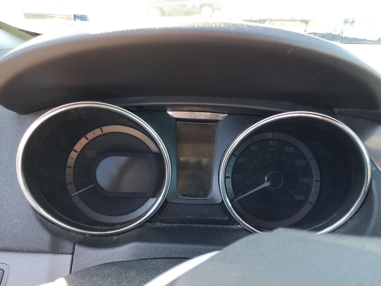 2012 Hyundai Sonata - Image 9
