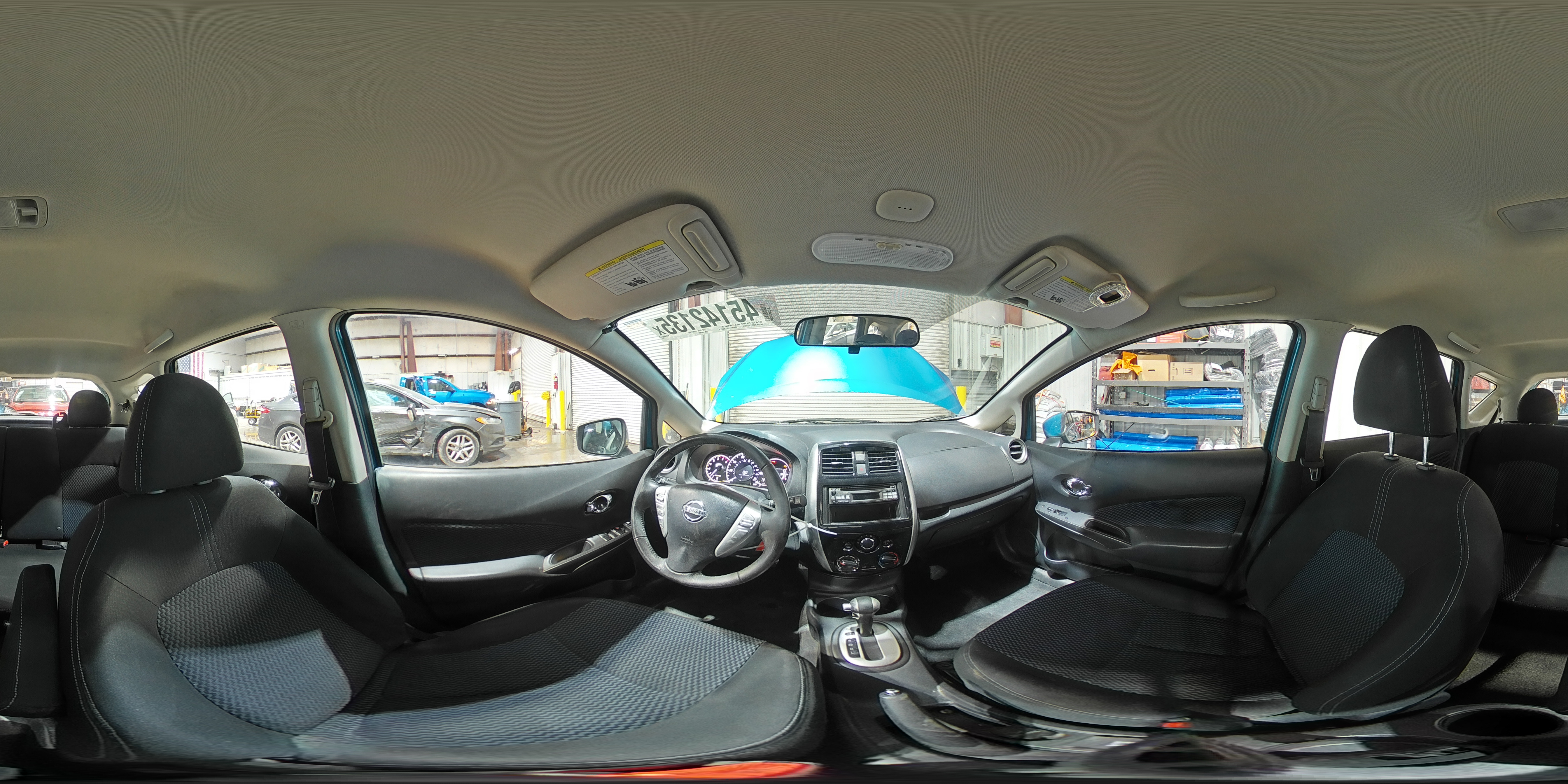 2015 Nissan Versa - Image 16