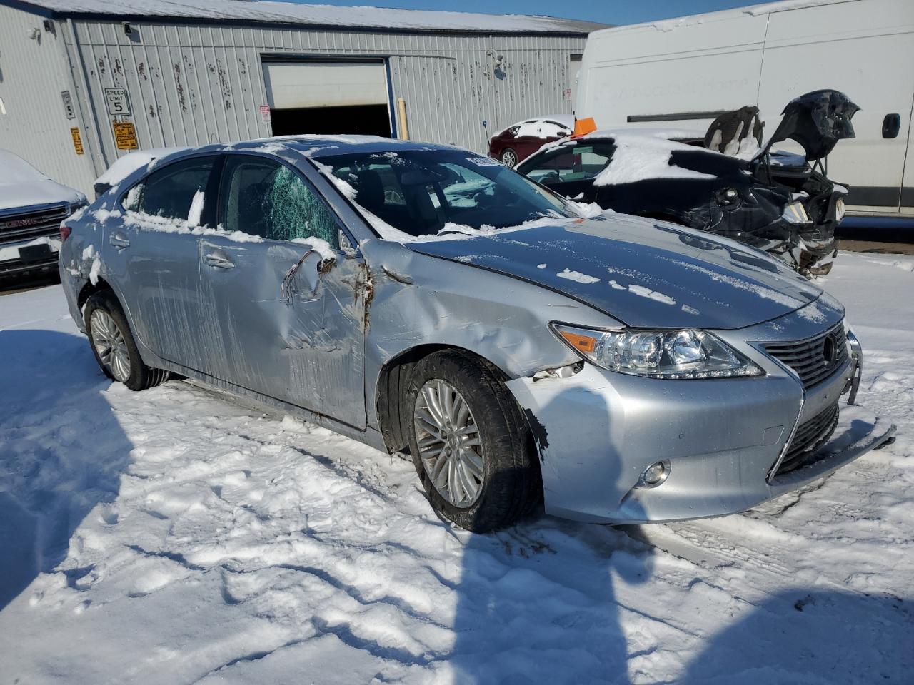 2014 Lexus ES - Image 4