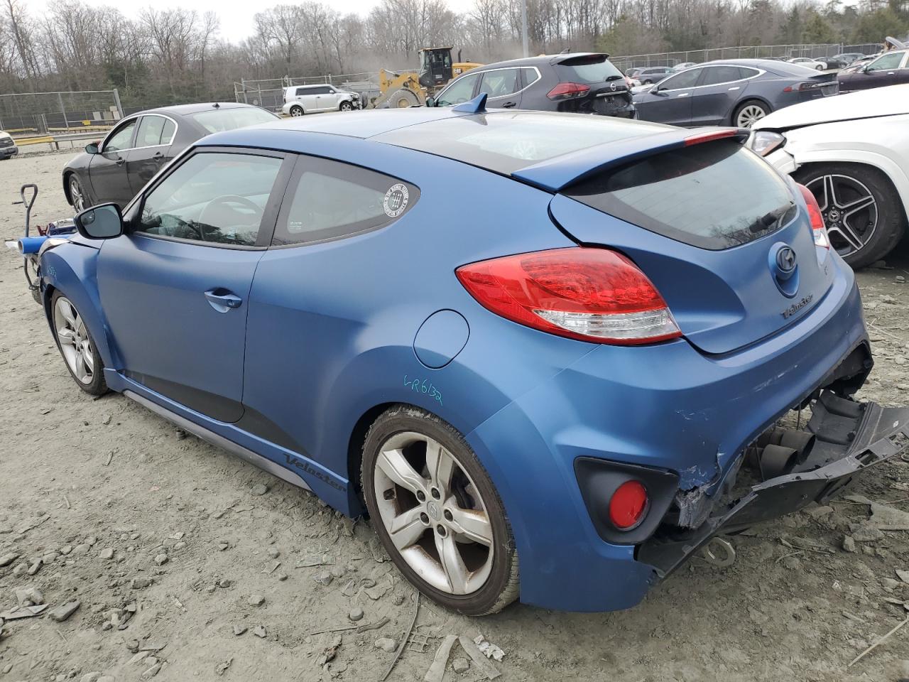 2016 Hyundai Veloster - Image 2